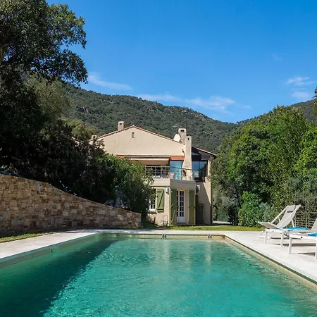 In La Croix-valmer With Sea Views & Pool, Cleaning Included