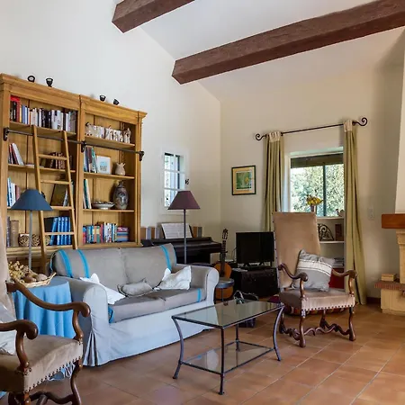 In La Croix-valmer With Sea Views & Pool, Cleaning Included *