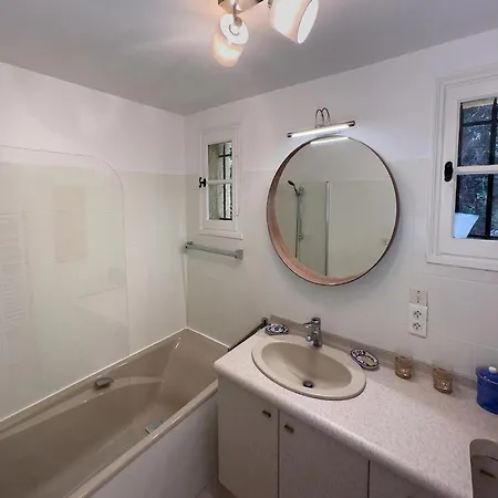 In La Croix-valmer With Sea Views & Pool, Cleaning Included *