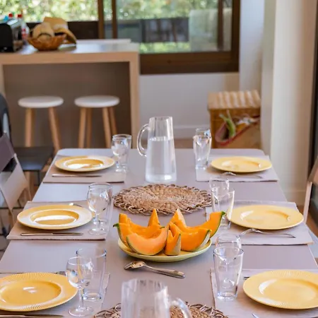 In La Croix-valmer With Sea Views & Pool, Cleaning Included בית נופש קבלייר-סור-מר