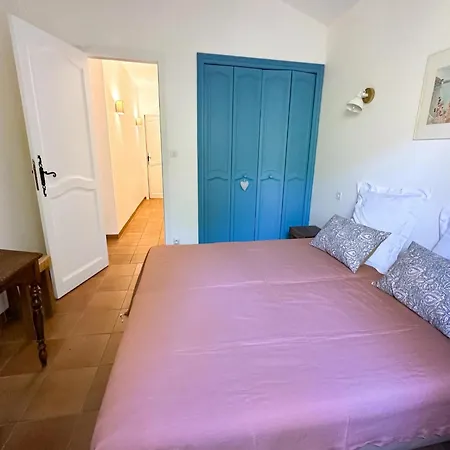In La Croix-valmer With Sea Views & Pool, Cleaning Included קבלייר-סור-מר